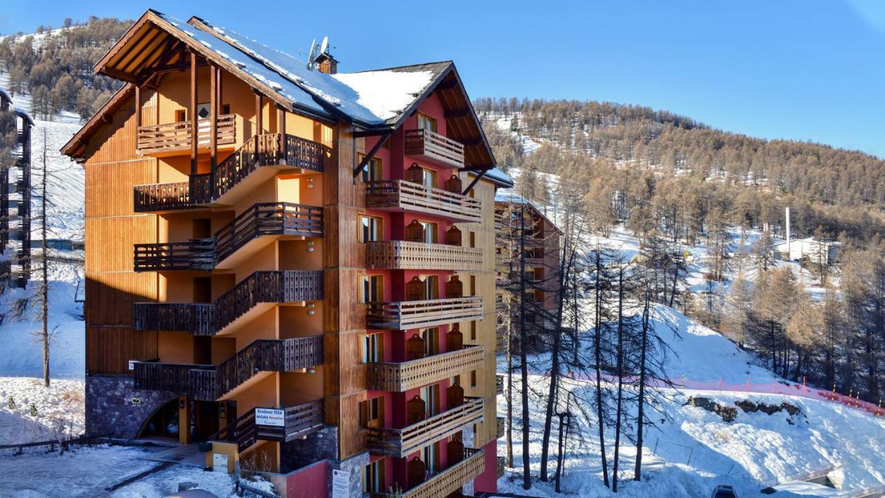 Vacancéole - Résidence Vega Risoul Exterior foto